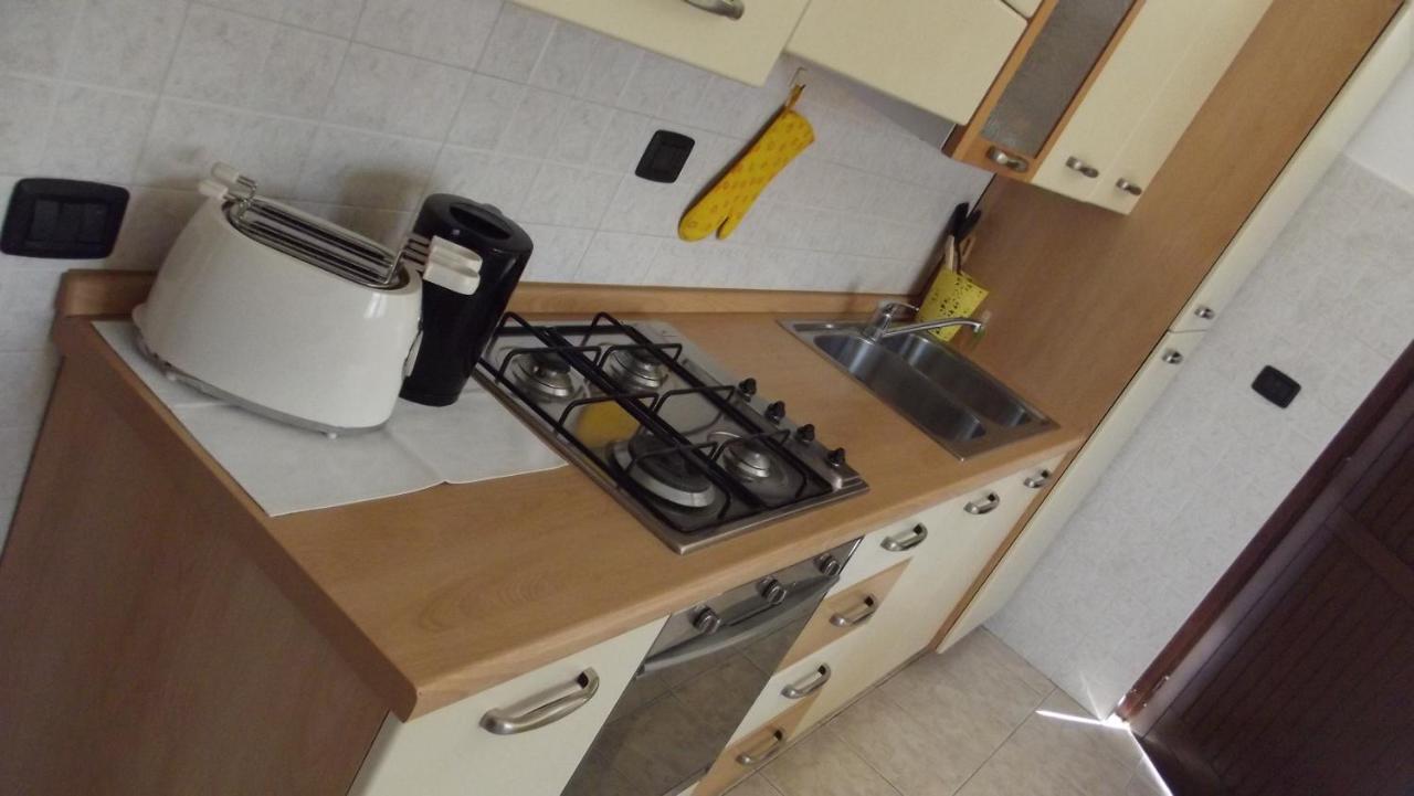 Yellow House Cir 12040 Cassano Magnago Ngoại thất bức ảnh