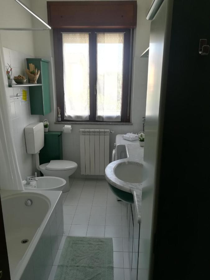 Yellow House Cir 12040 Cassano Magnago Ngoại thất bức ảnh
