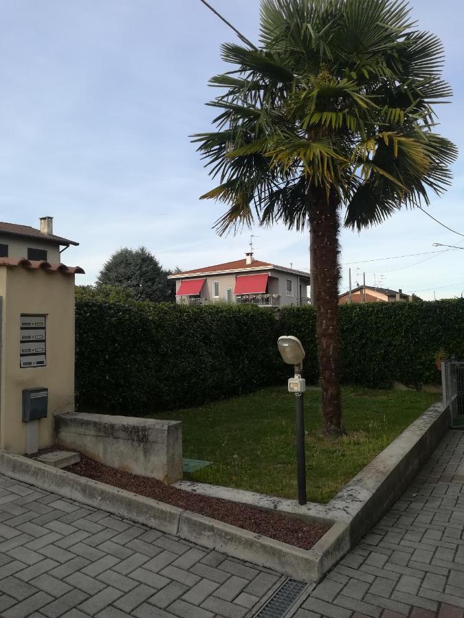 Yellow House Cir 12040 Cassano Magnago Ngoại thất bức ảnh